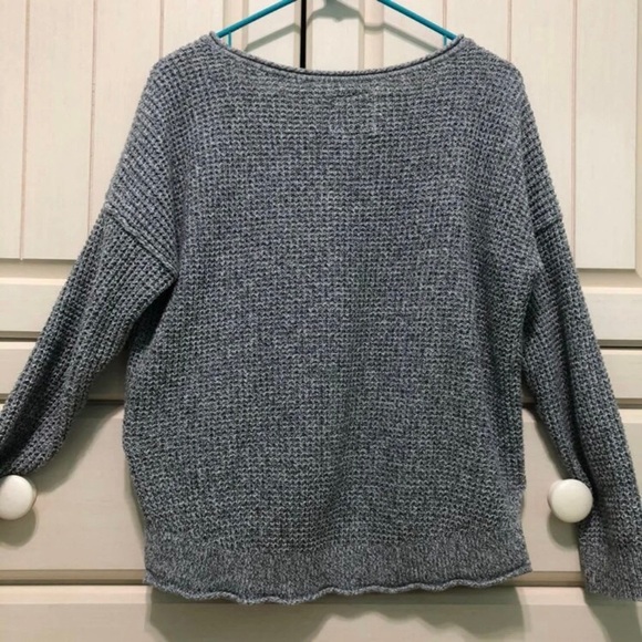GREY HOLLISTER KNITTED SWEATER - Picture 4 of 11